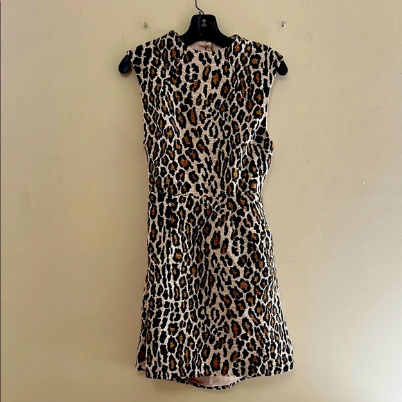 NWT- Alice + Olivia Leopard Print Sleeveless cut out back Dress - Picture 1 of 14
